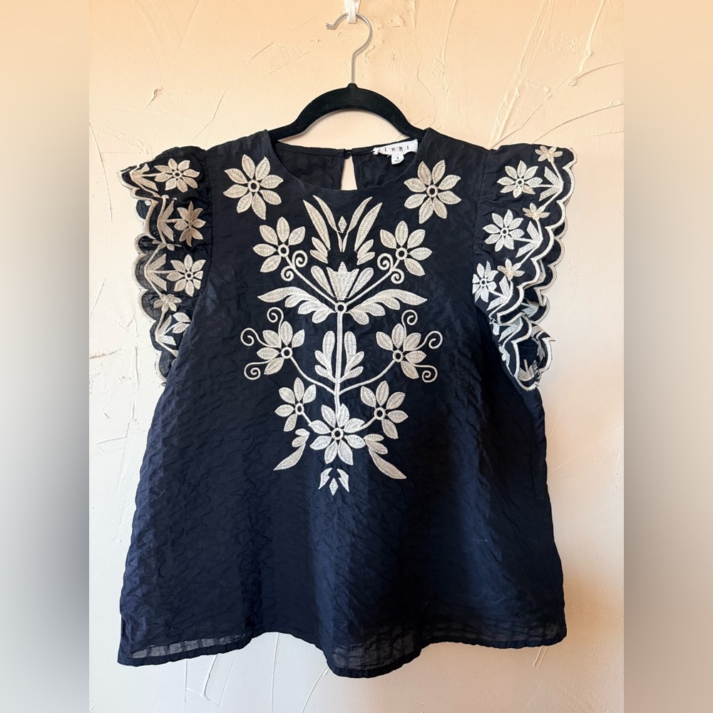 THML Black top with Unique off white Embroidery small EUC boho casual - Picture 2 of 6